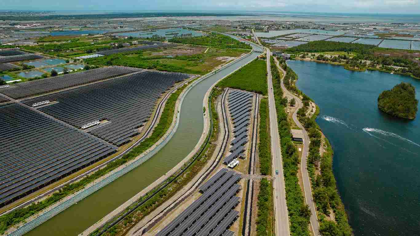 Wepay能源事业提供智慧能源管理、、太阳能监控管理、、、全方位电厂建置及运维解决方案，，，并拥有管理超过6000案场的经验